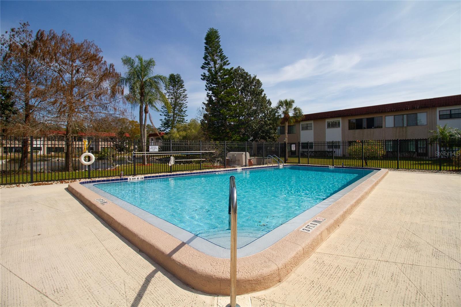 Image 4 of 9 For 1750 Belleair Forest Drive C13