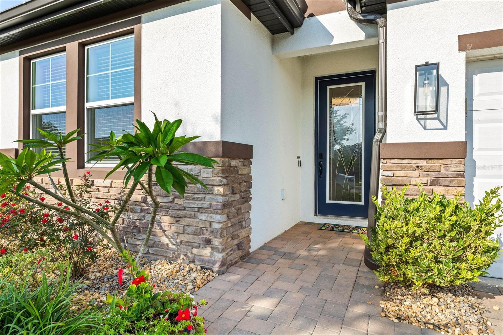 Listing photo id 1 for 34266 Radley Way