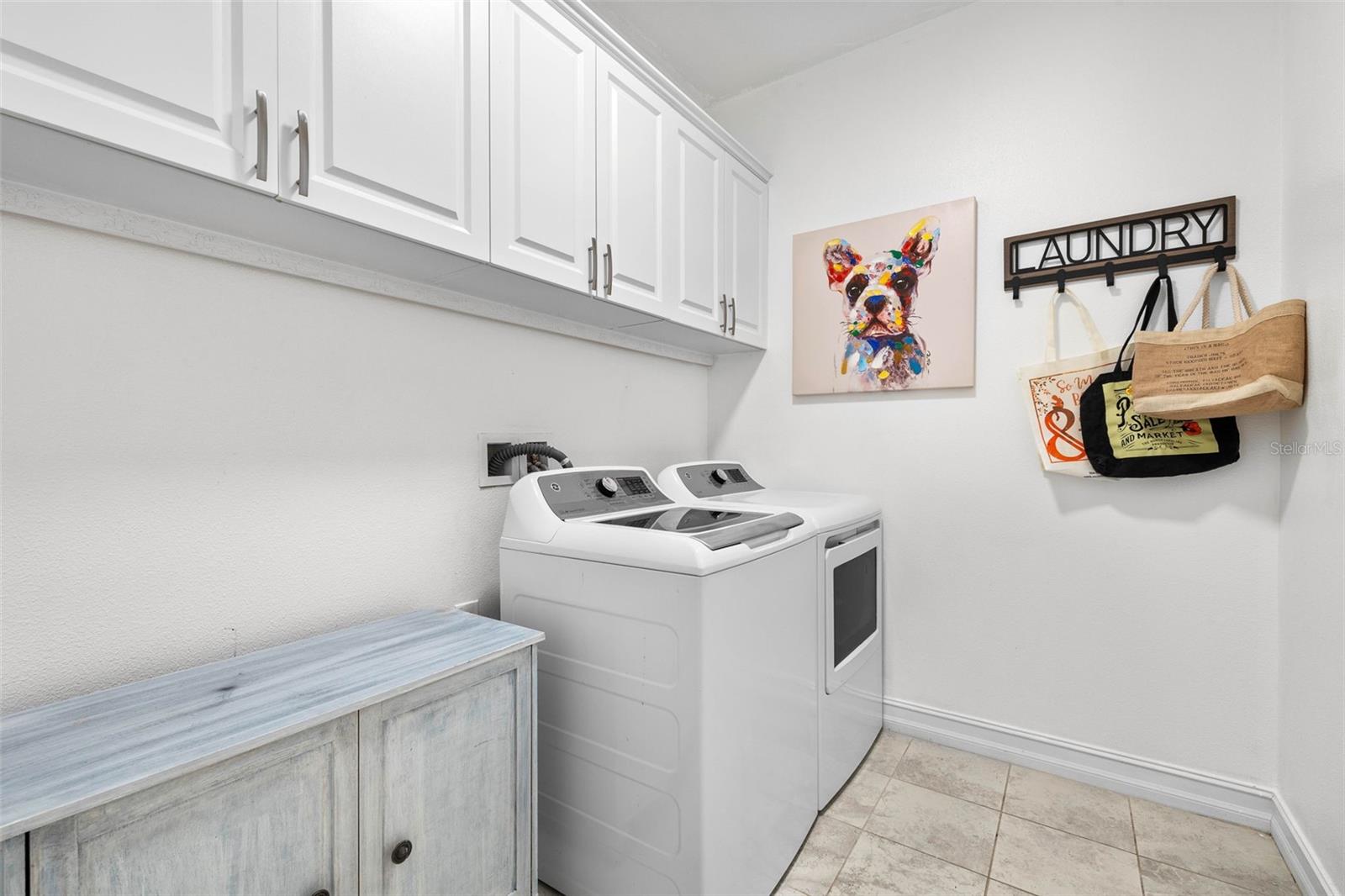 Listing photo id 28 for 34266 Radley Way