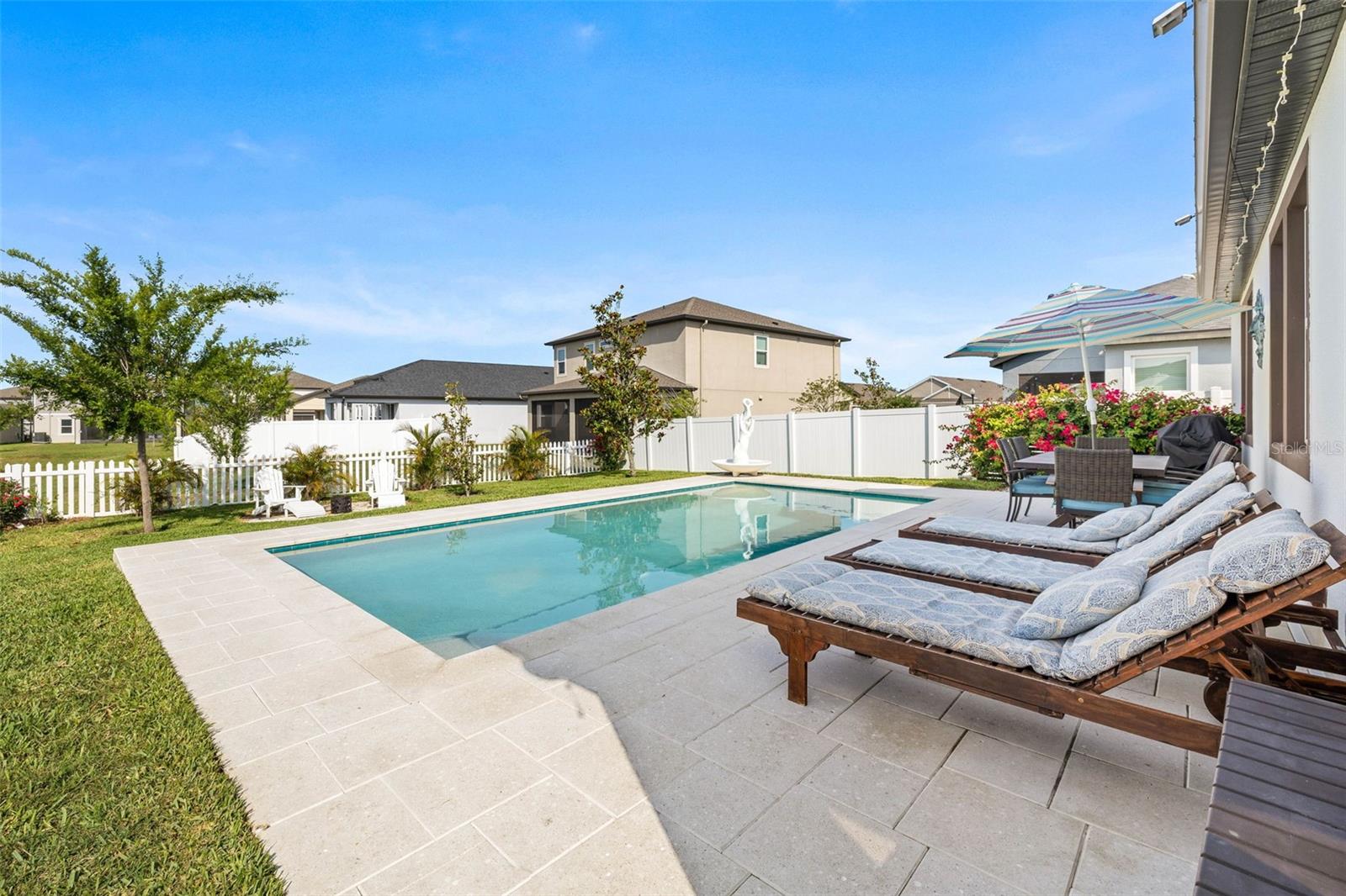 Listing photo id 32 for 34266 Radley Way