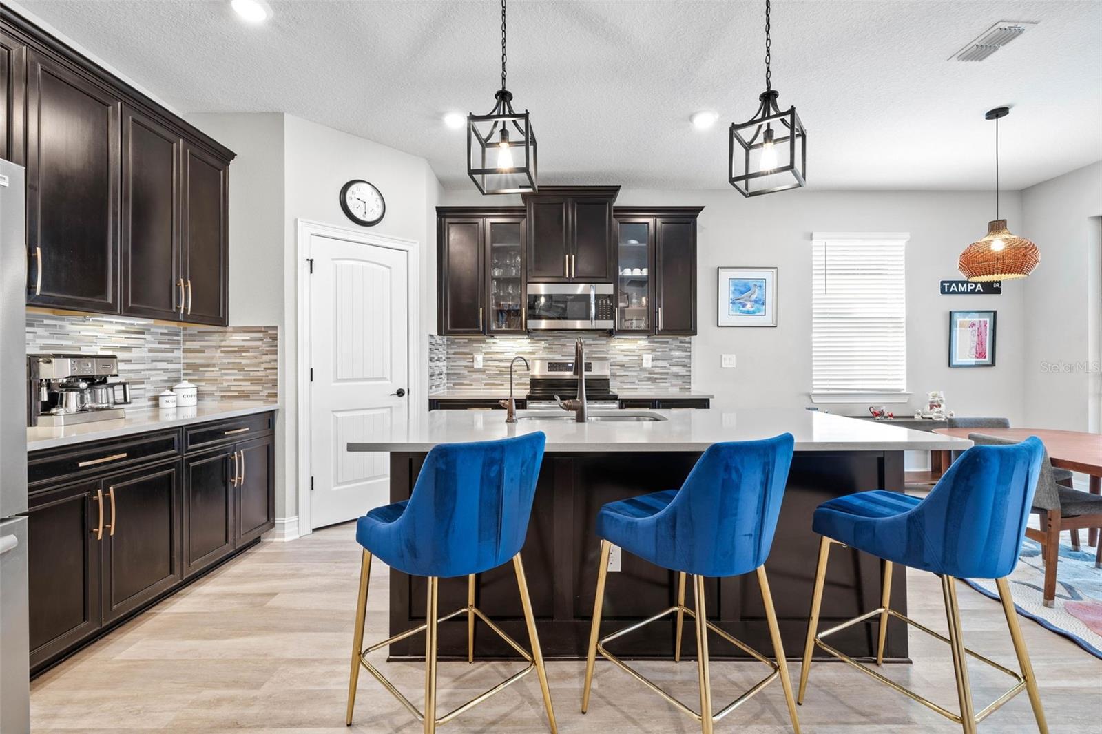 Listing photo id 5 for 34266 Radley Way