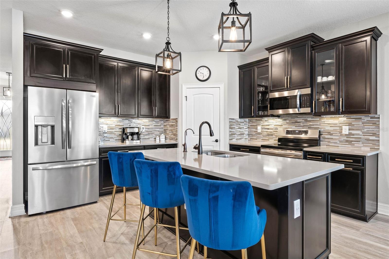 Listing photo id 6 for 34266 Radley Way