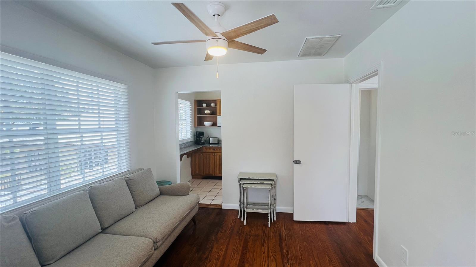 Image 2 of 17 For 3100 San Carlos Street 300