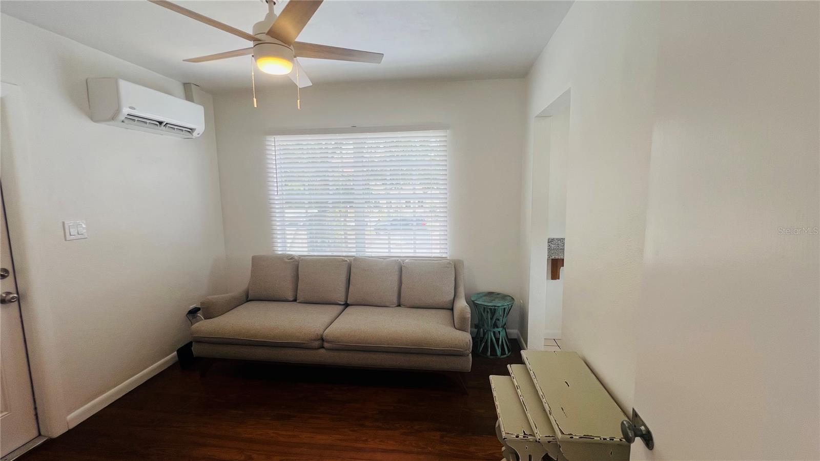 Image 4 of 17 For 3100 San Carlos Street 300