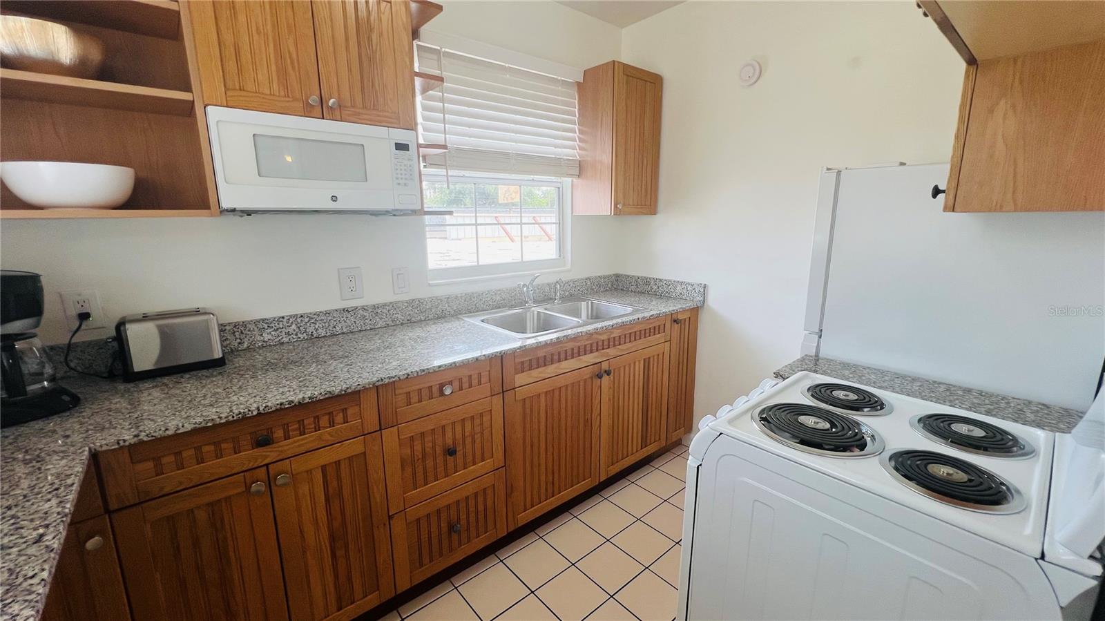 Image 6 of 17 For 3100 San Carlos Street 300