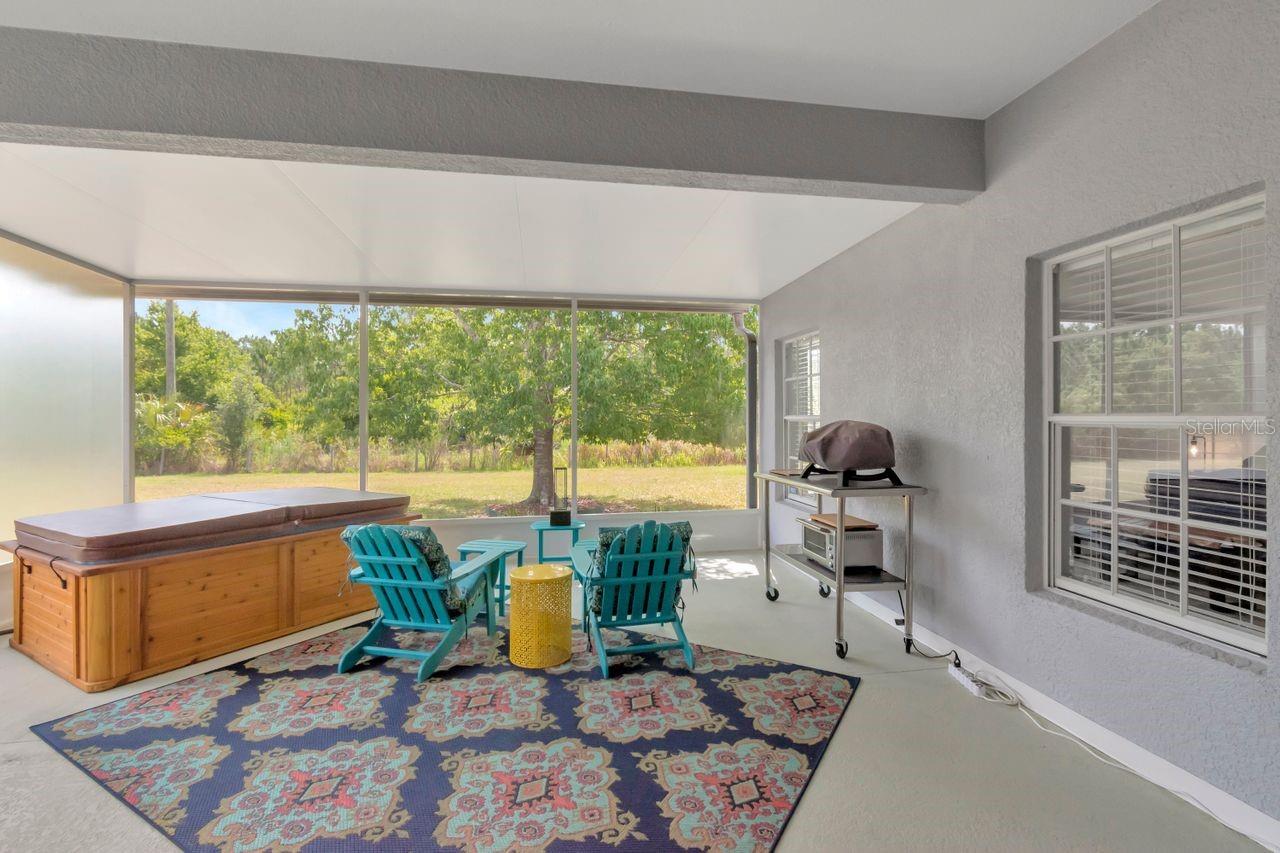 Image 18 of 26 For 2823 Banyan Hill Lane