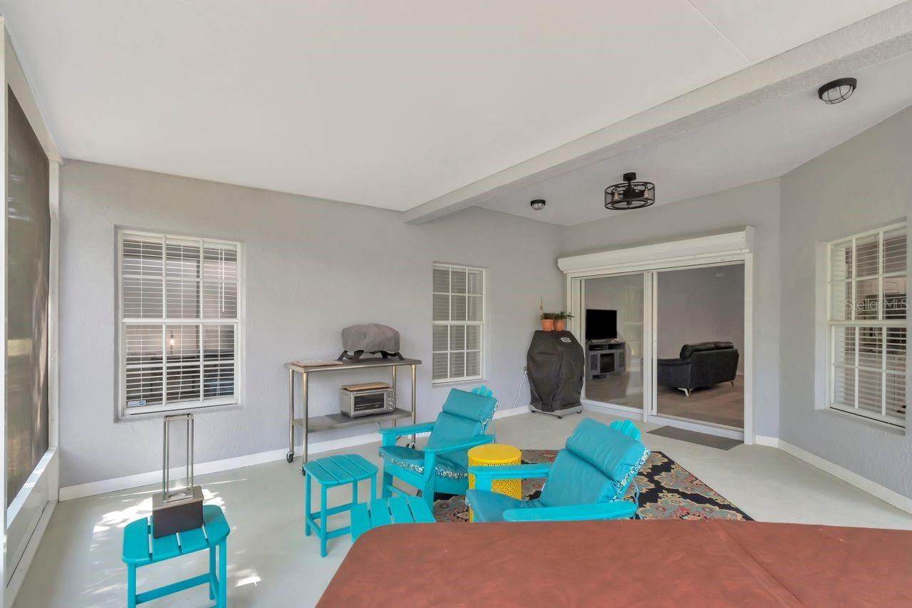 Image 19 of 26 For 2823 Banyan Hill Lane