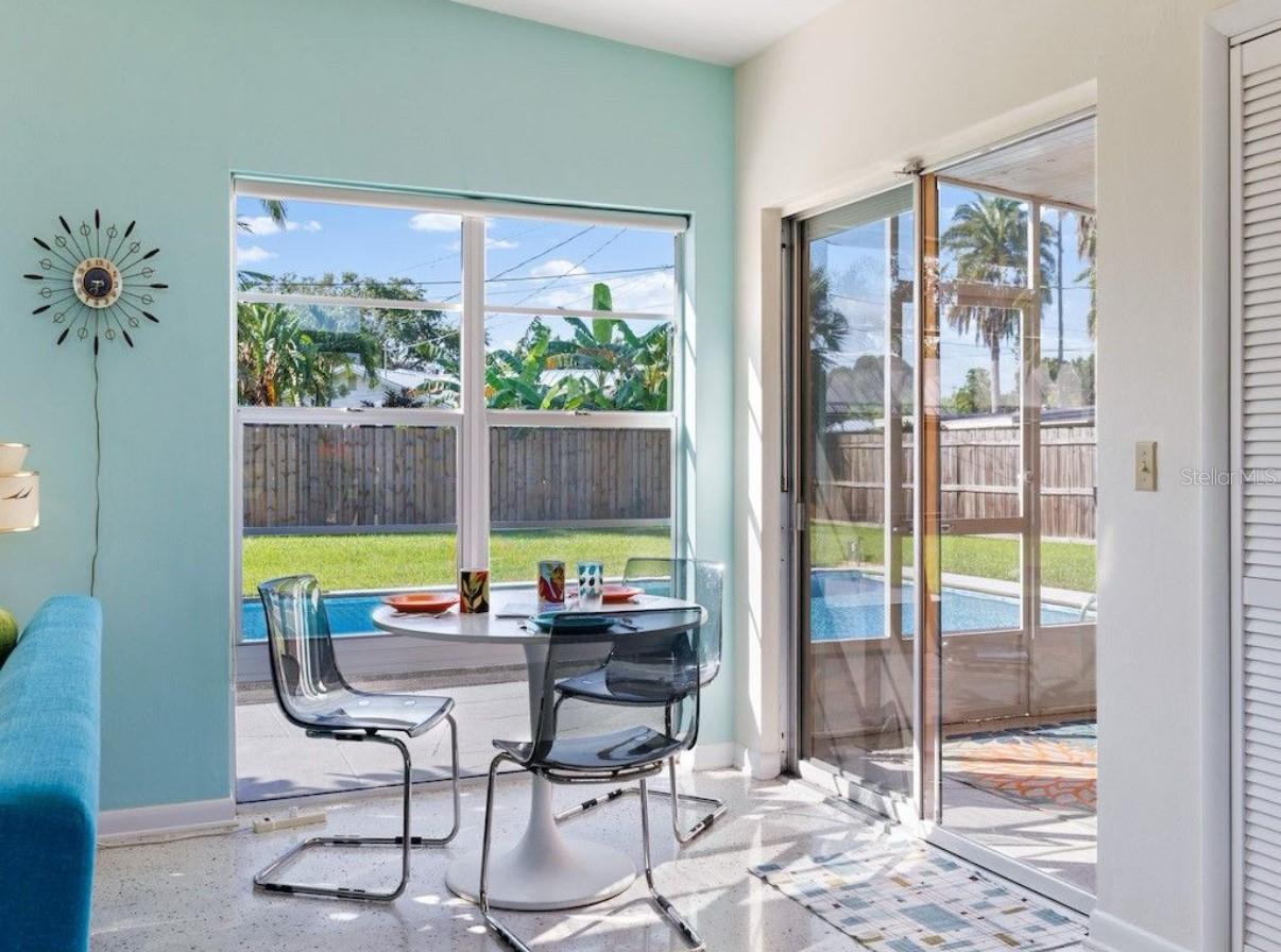 Listing photo id 5 for 403 21st Place Se