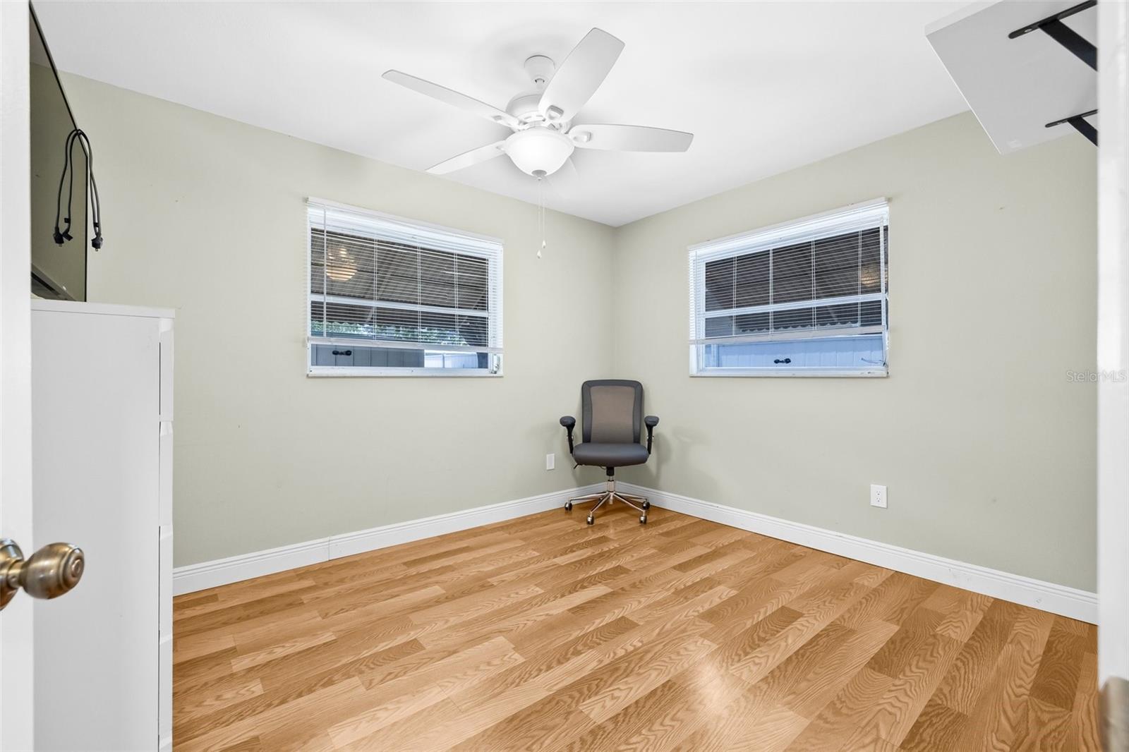 Image 18 of 24 For 5734 20th Avenue N