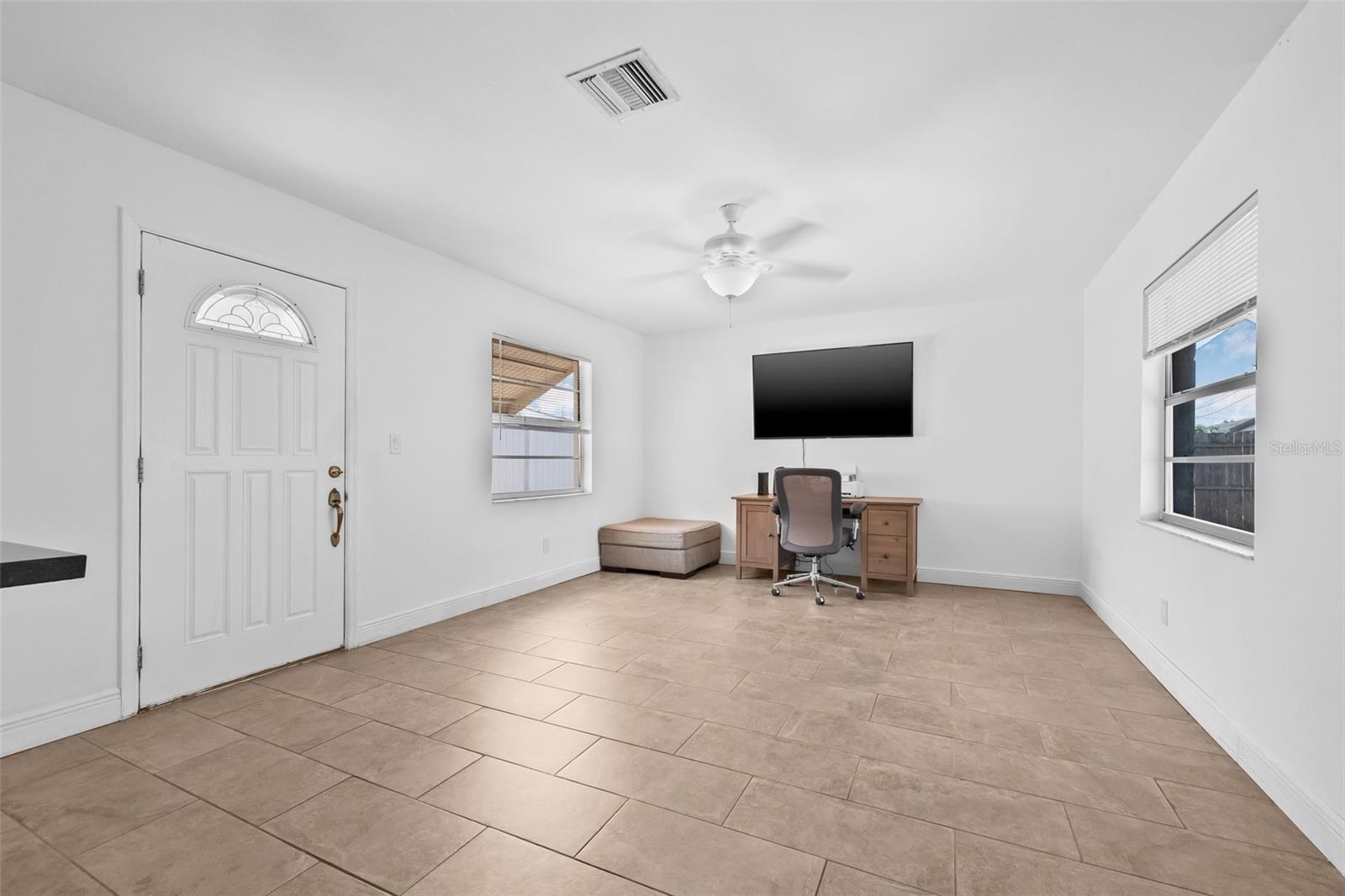 Image 9 of 24 For 5734 20th Avenue N