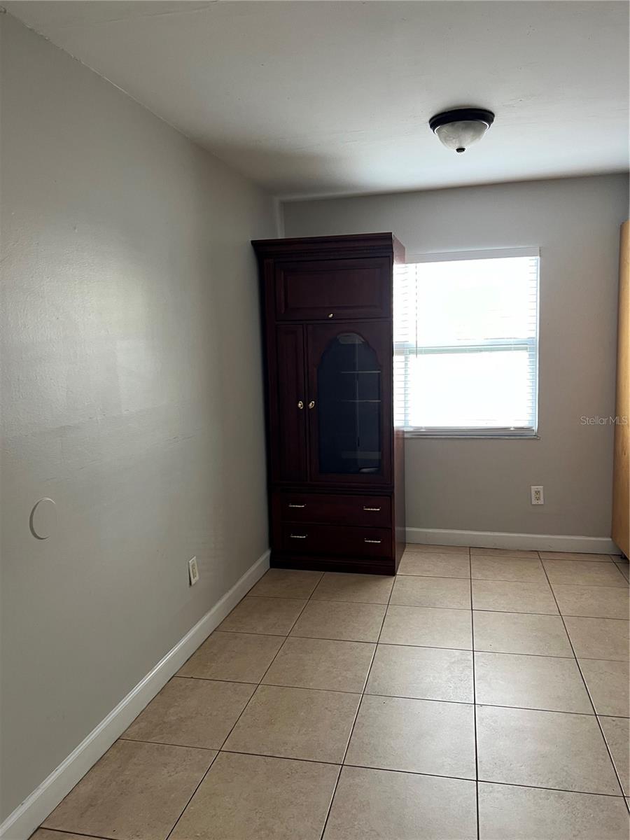 Image 5 of 11 For 7210 Manhattan Avenue 1311