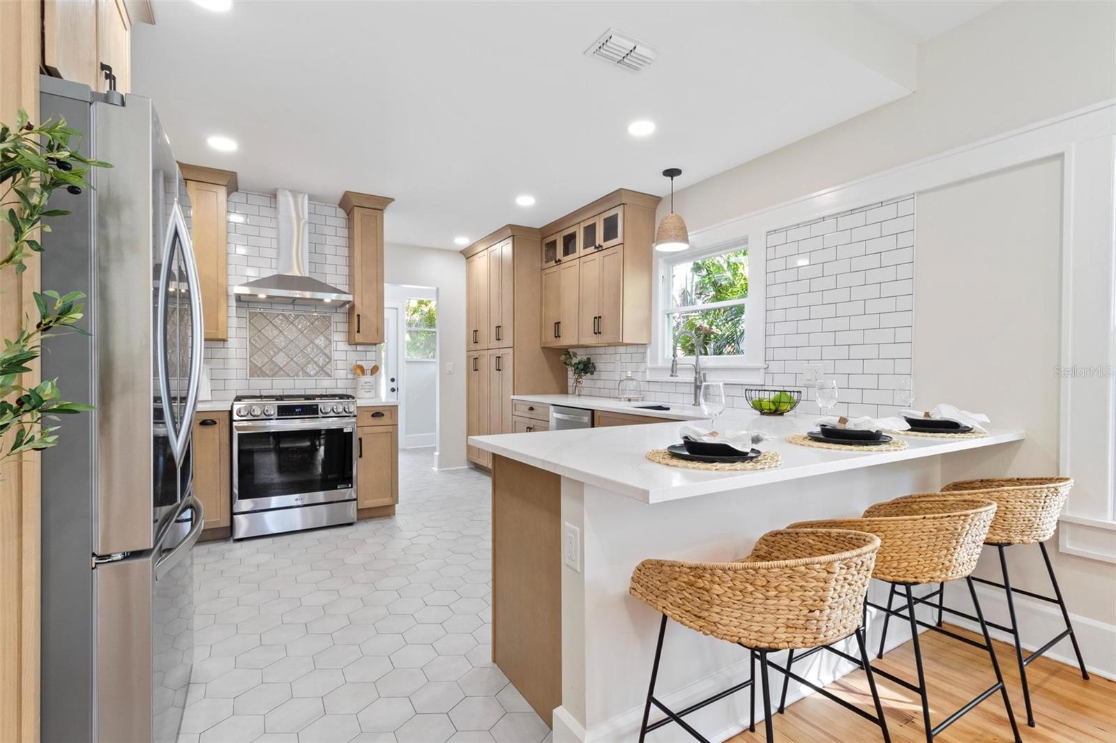 Image 10 of 28 For 235 11th Avenue Ne