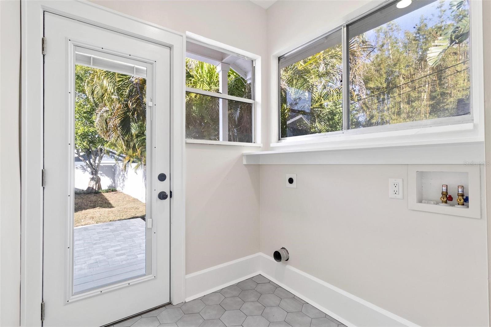 Image 19 of 28 For 235 11th Avenue Ne