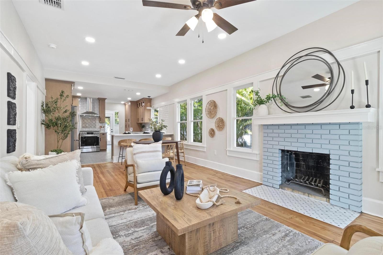 Image 7 of 28 For 235 11th Avenue Ne