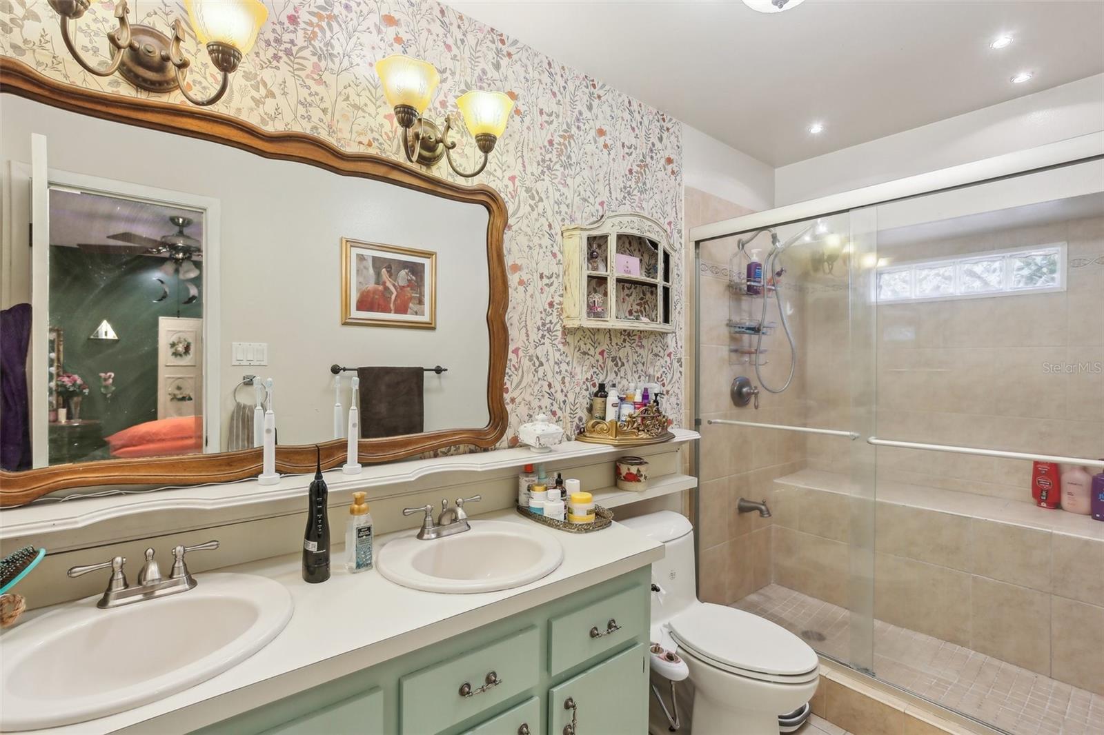 Image 15 of 32 For 11849 Cedarfield Drive