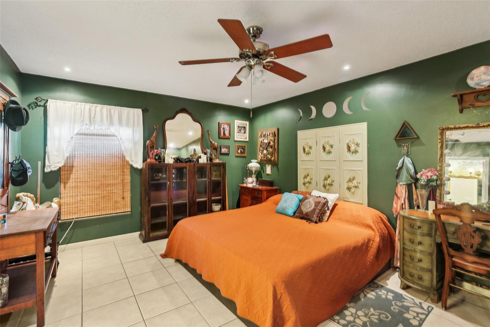 Image 19 of 32 For 11849 Cedarfield Drive