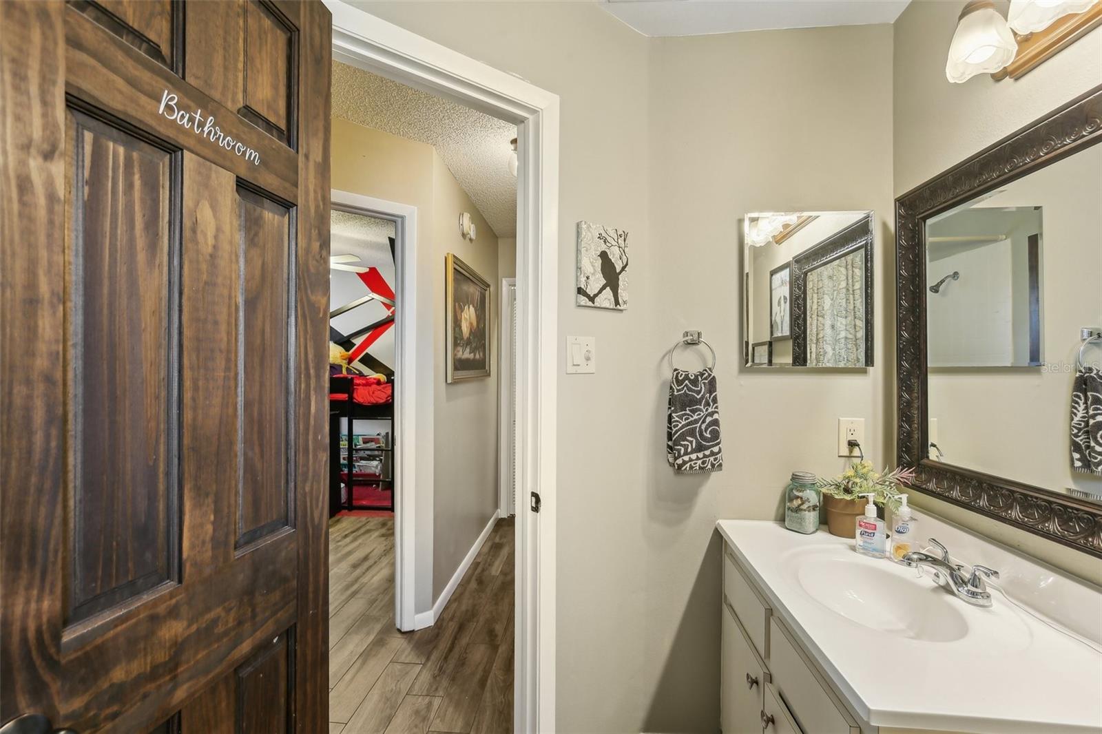 Image 26 of 32 For 11849 Cedarfield Drive