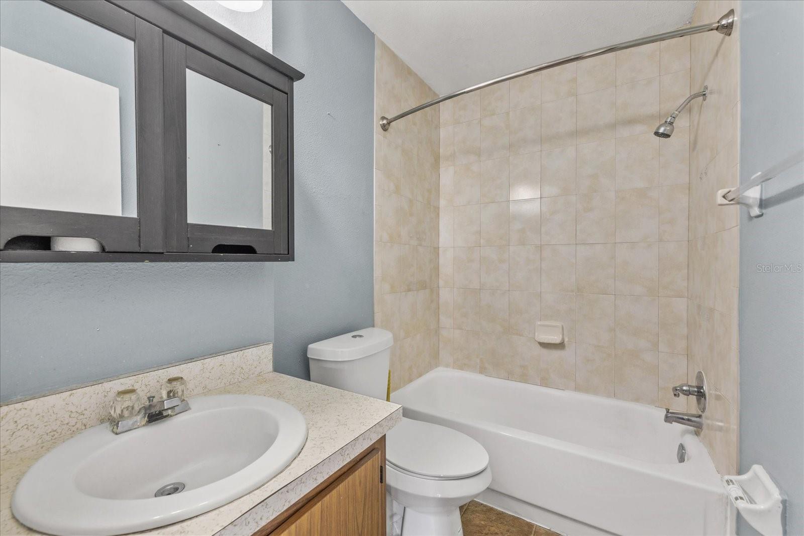 Image 11 of 17 For 7627 Deleon Court