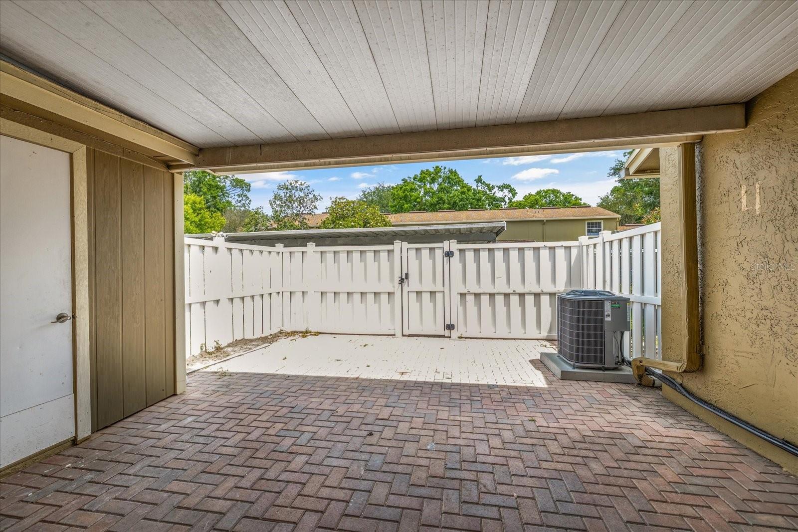 Image 15 of 17 For 7627 Deleon Court