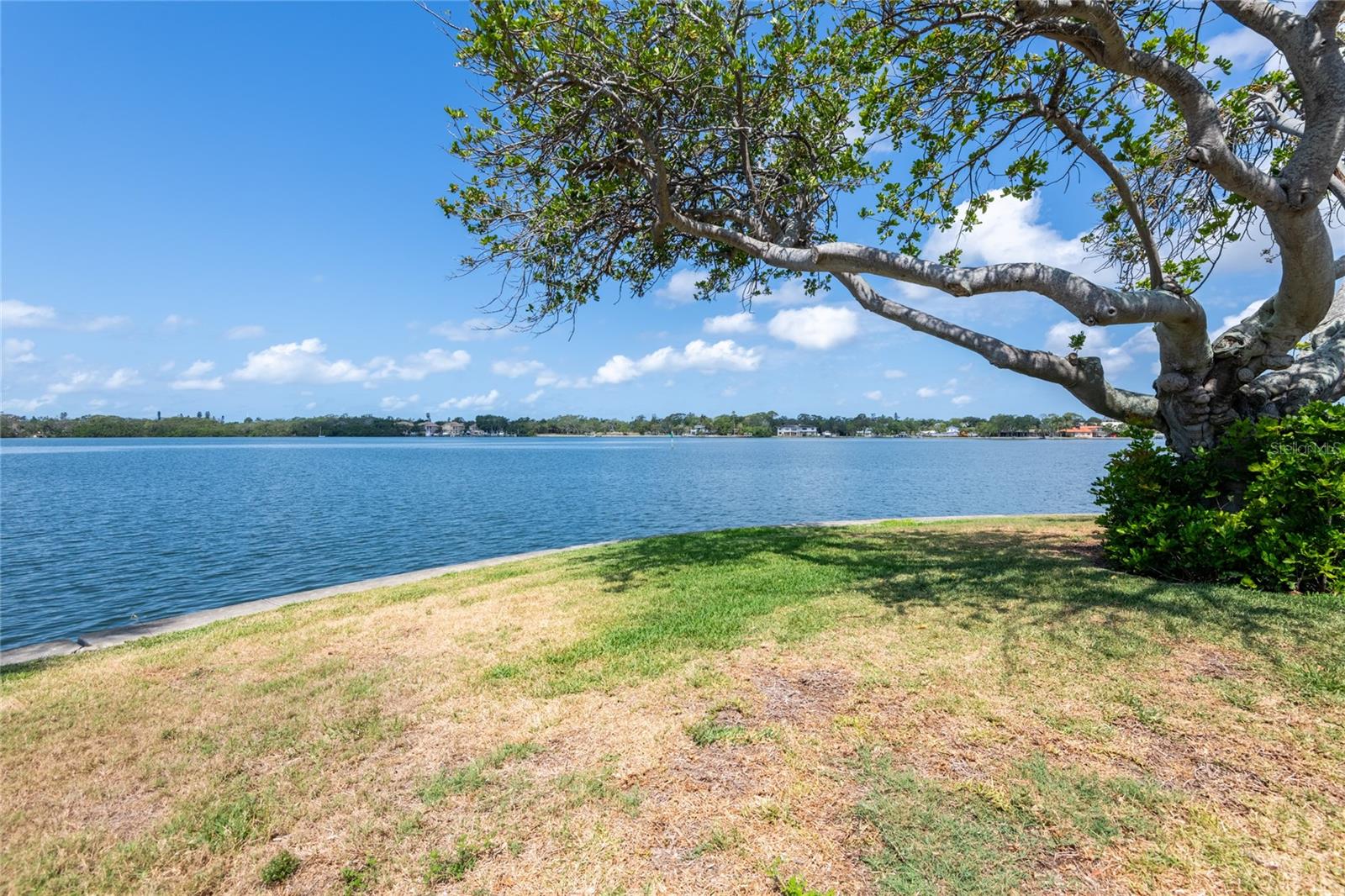 Image 37 of 69 For 5075 Starfish Drive Se A