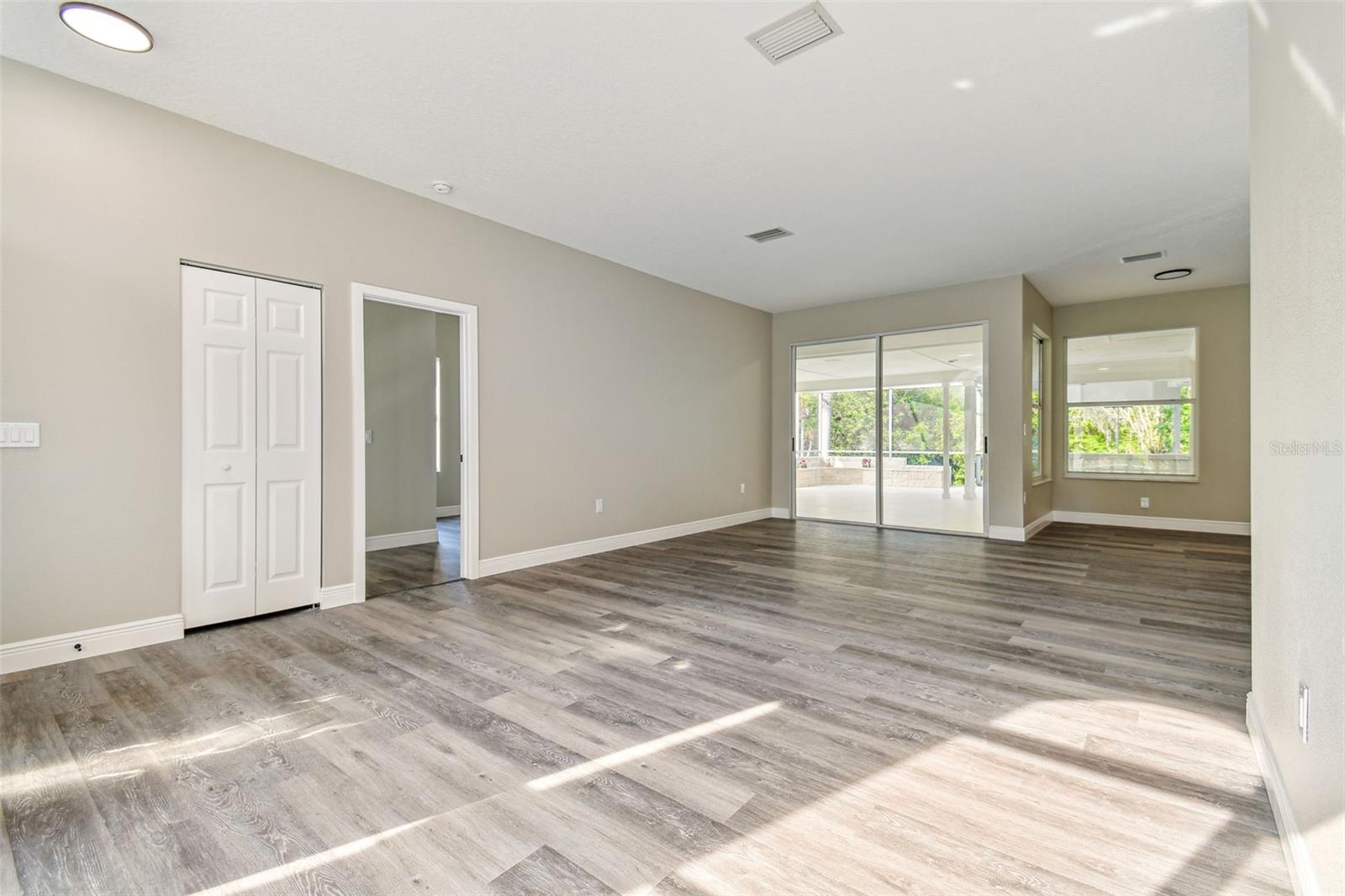 Image 12 of 88 For 4227 Sandy Shores Drive