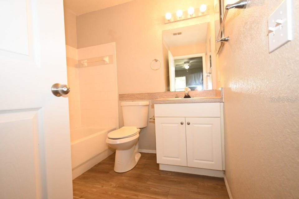 Image 22 of 43 For 5904 Willow Ridge Drive 104