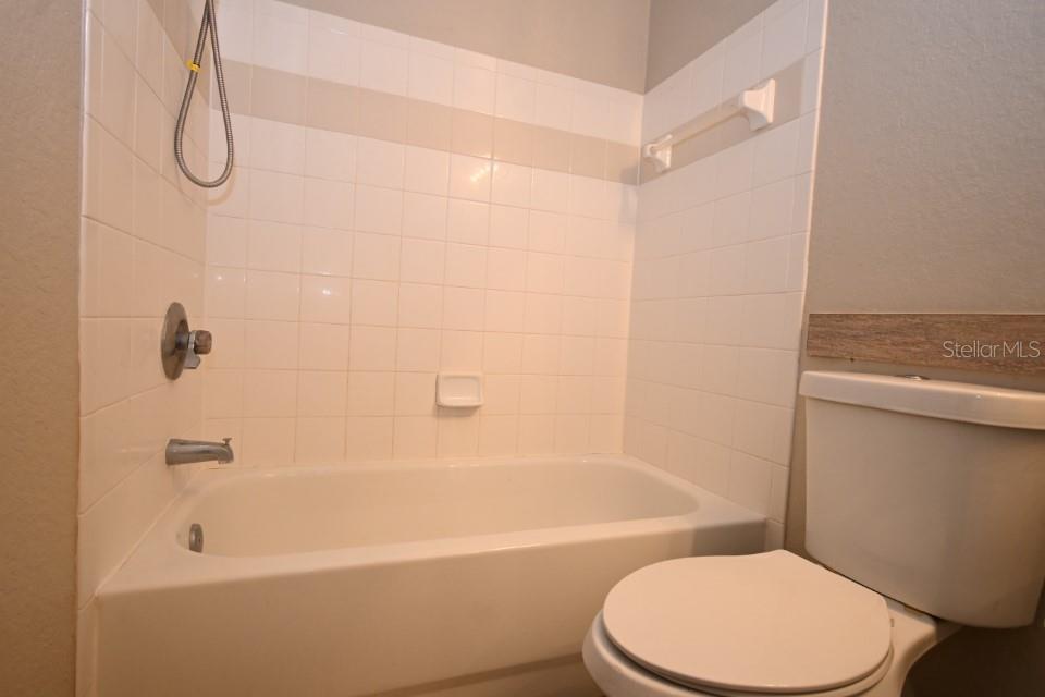 Image 23 of 43 For 5904 Willow Ridge Drive 104