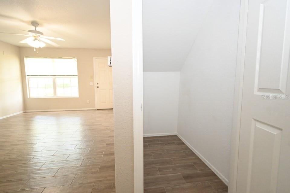 Image 24 of 43 For 5904 Willow Ridge Drive 104
