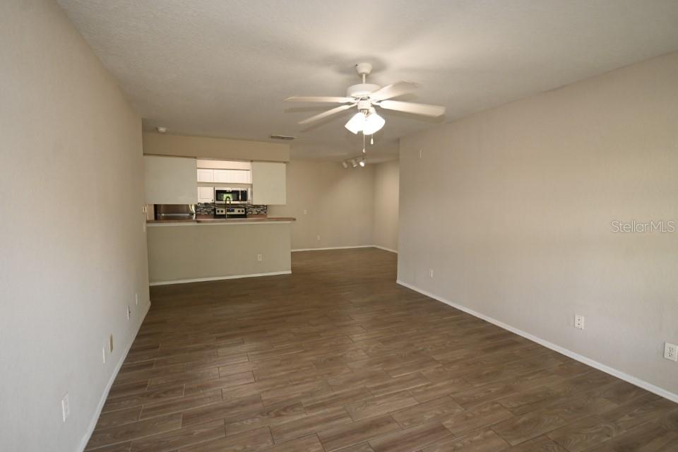 Image 6 of 43 For 5904 Willow Ridge Drive 104