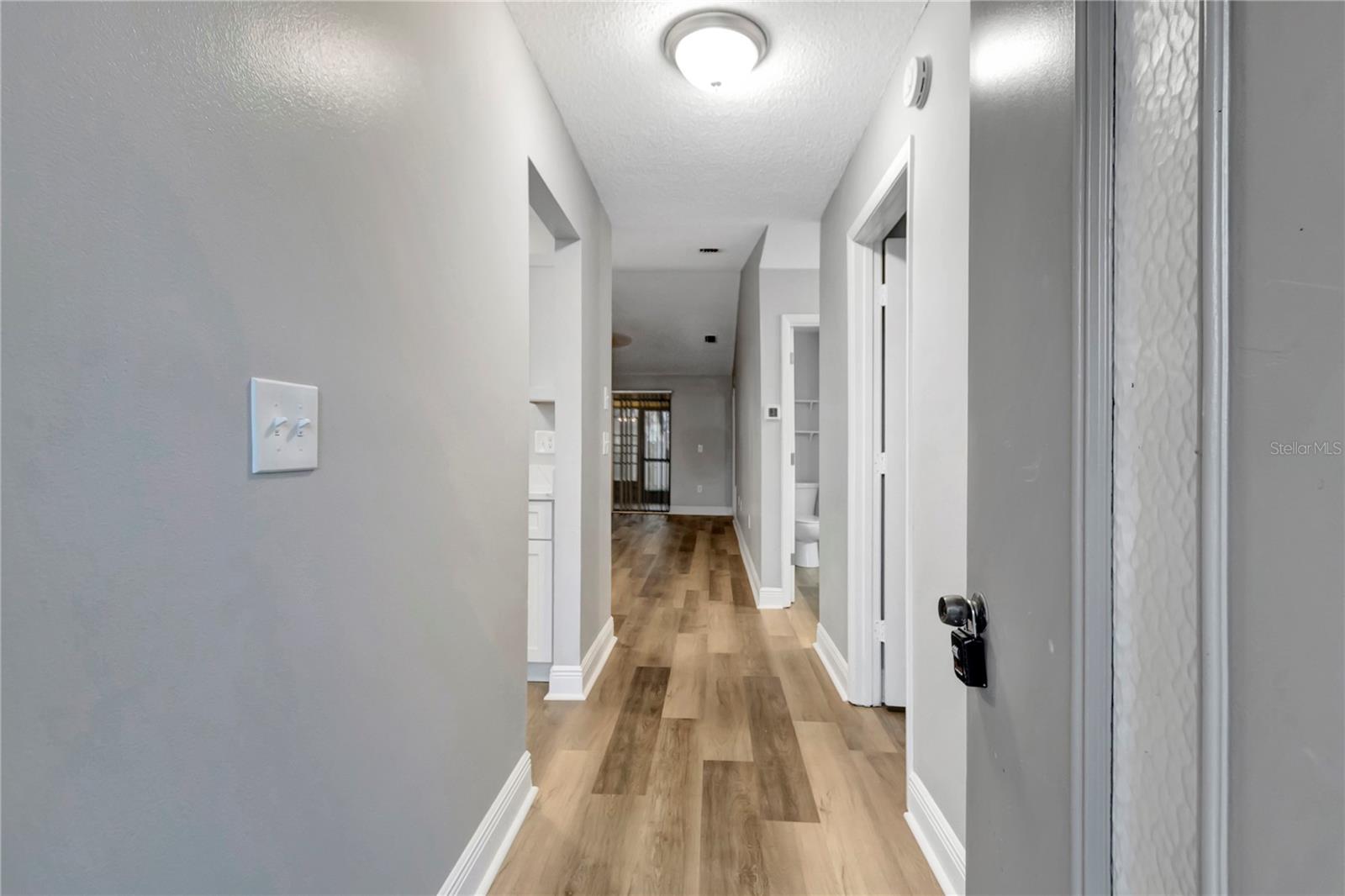 Image 15 of 31 For 2696 60th Avenue Terrace W 10