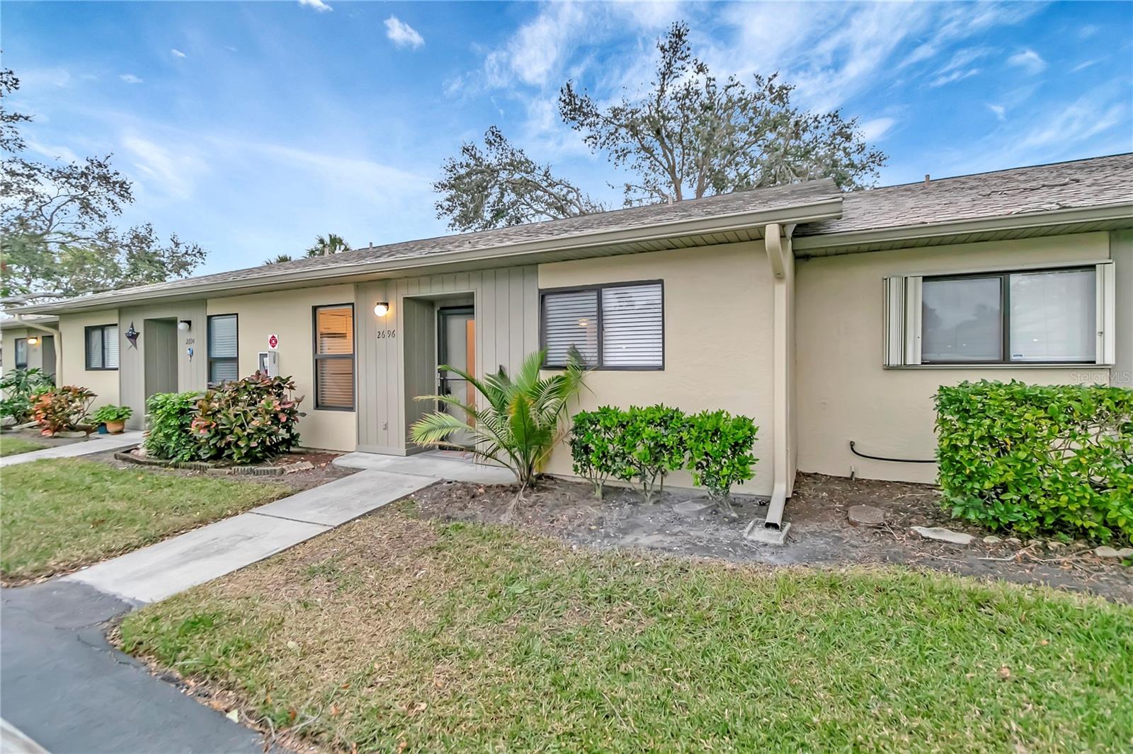 Image 2 of 31 For 2696 60th Avenue Terrace W 10