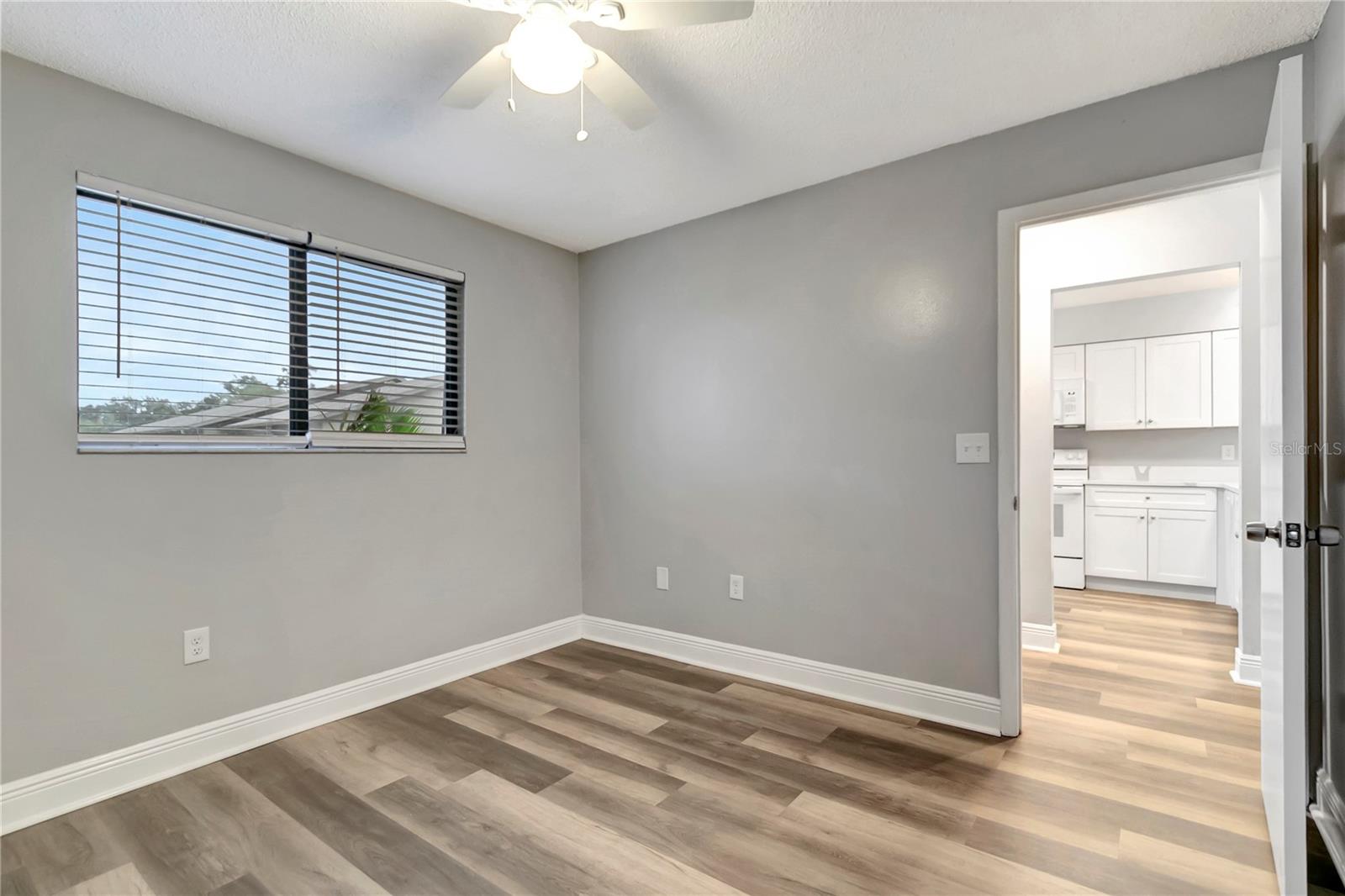 Image 23 of 31 For 2696 60th Avenue Terrace W 10