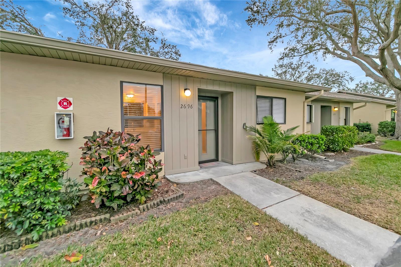 Image 3 of 31 For 2696 60th Avenue Terrace W 10