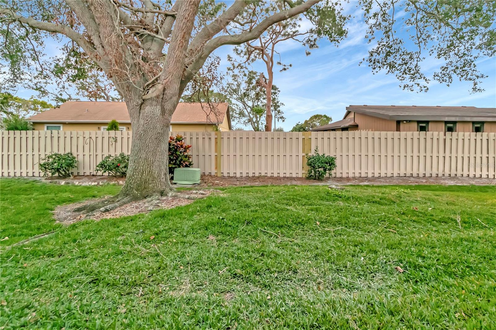 Image 30 of 31 For 2696 60th Avenue Terrace W 10