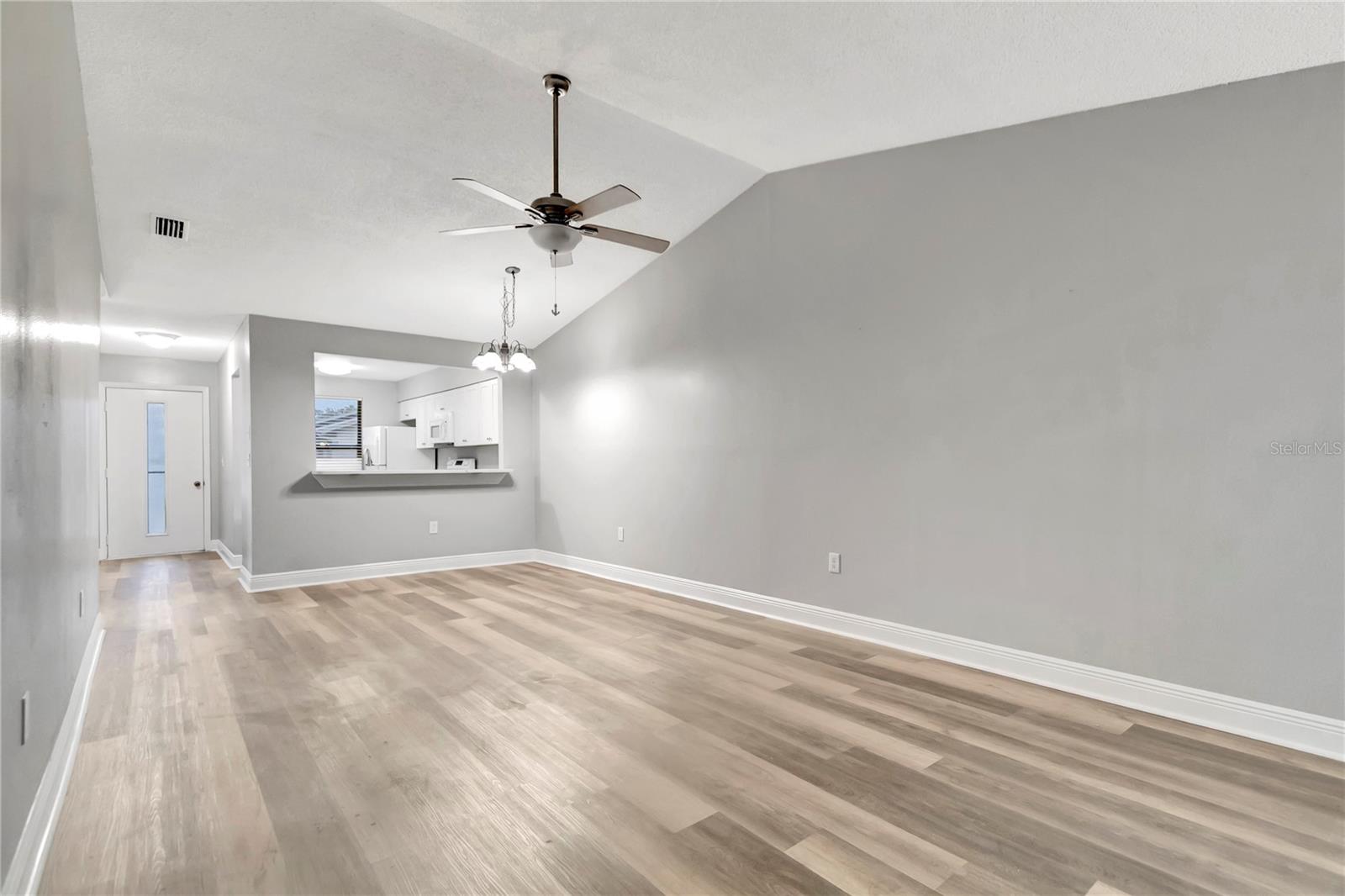 Image 9 of 31 For 2696 60th Avenue Terrace W 10