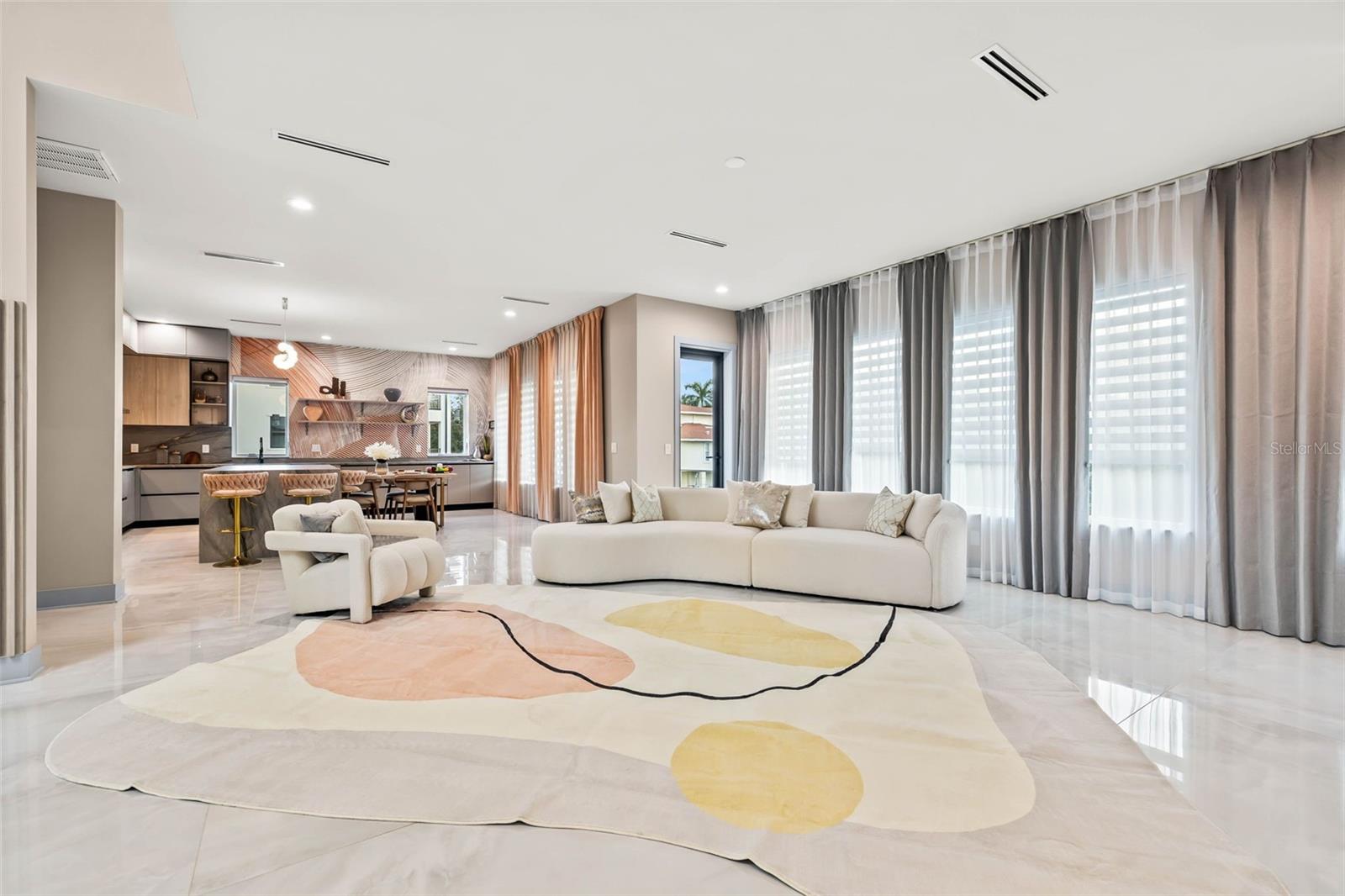 Image 16 of 93 For 5964 Bayview Circle S