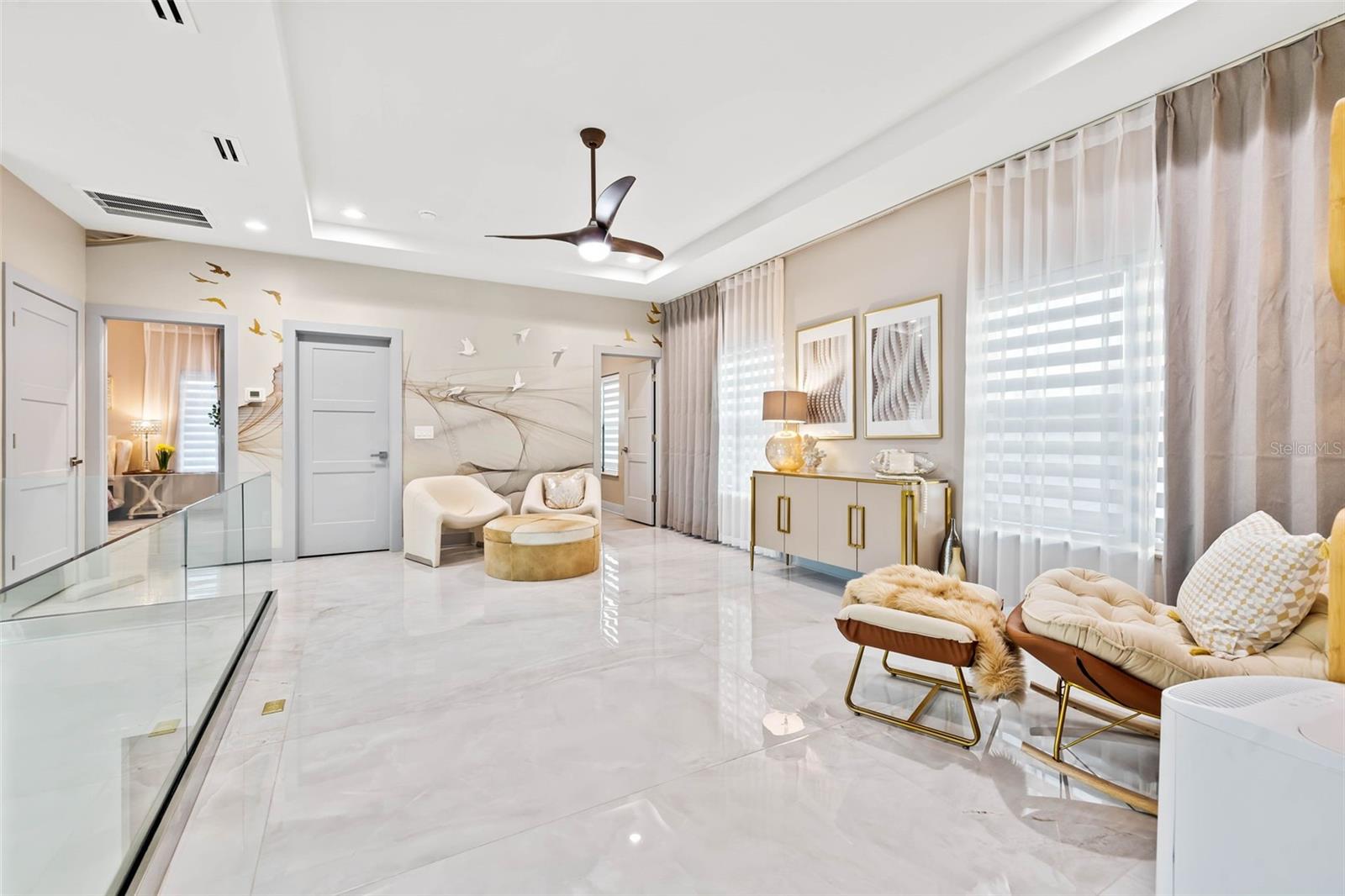 Image 38 of 93 For 5964 Bayview Circle S