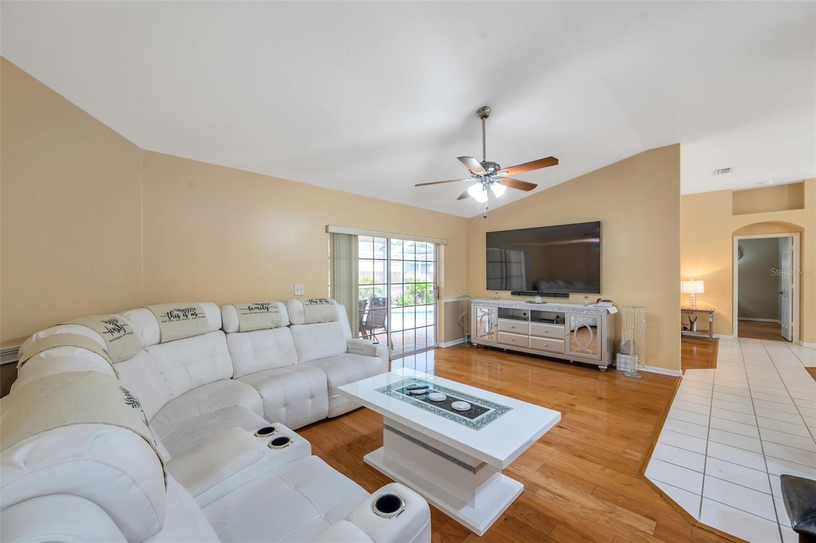 Image 4 of 66 For 815 Sandy Trail Place