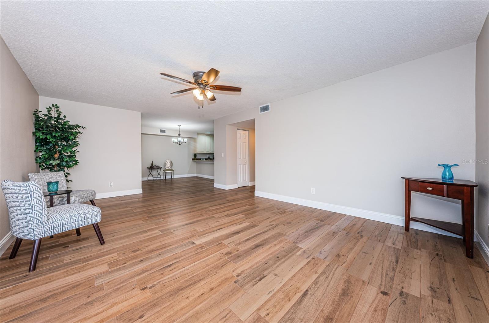 Image 17 of 67 For 5157 Silent Loop 301