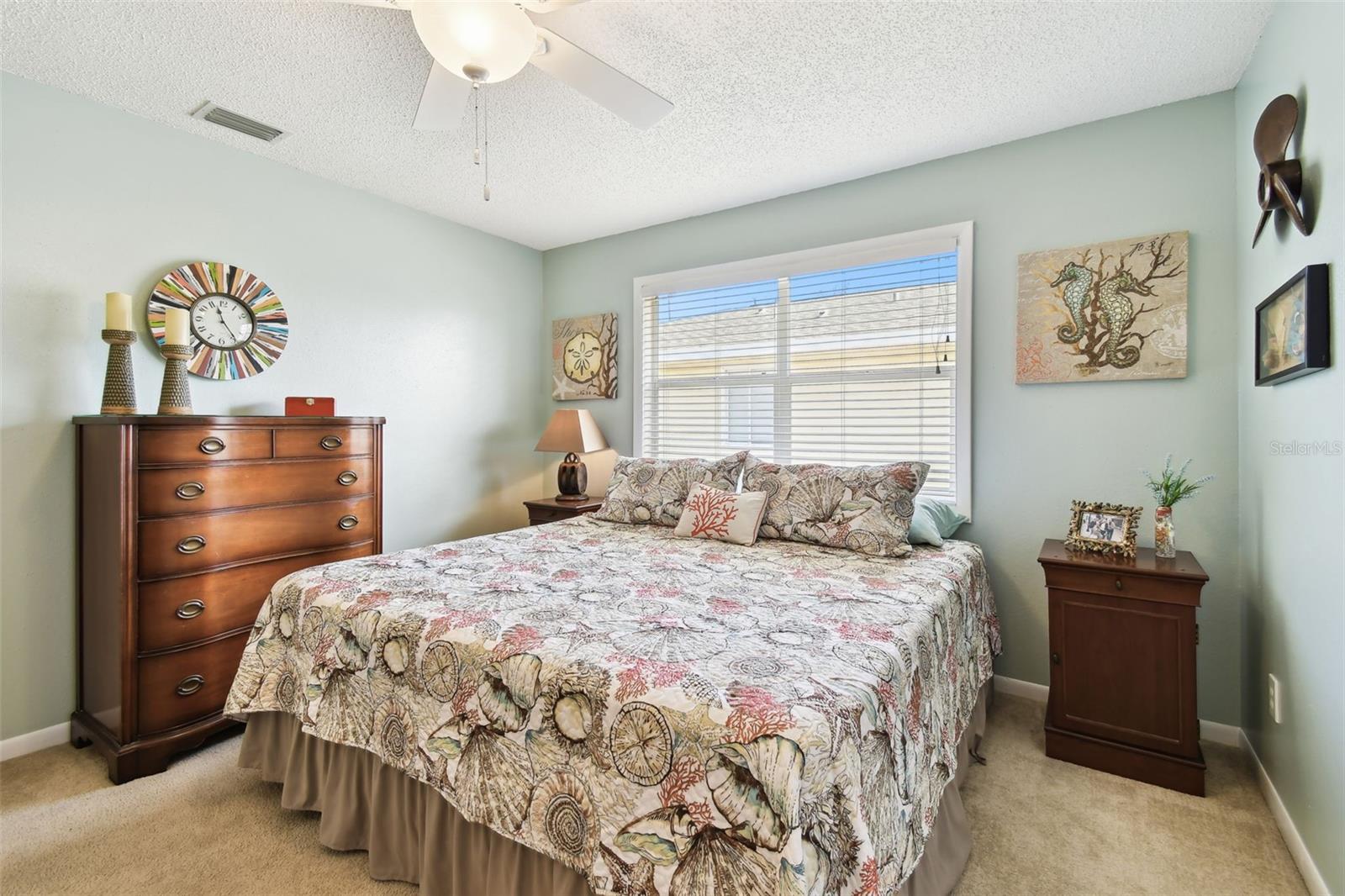 Listing photo id 14 for 616 2nd Street