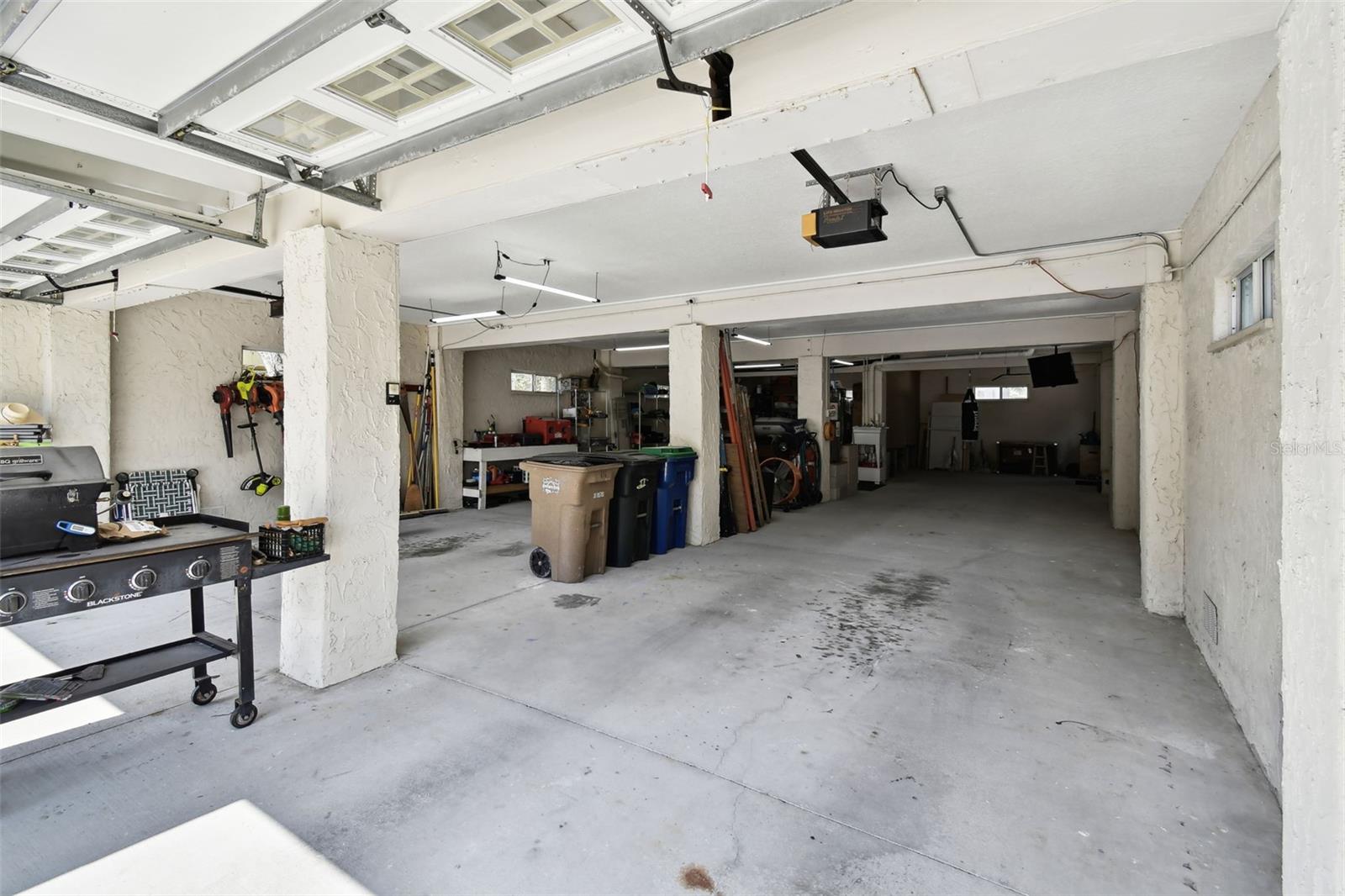 Listing photo id 22 for 616 2nd Street