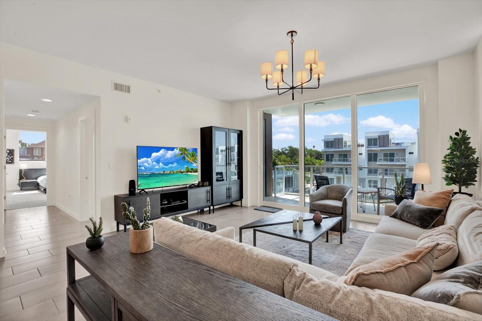 Image 2 of 39 For 920 Osceola Avenue 301