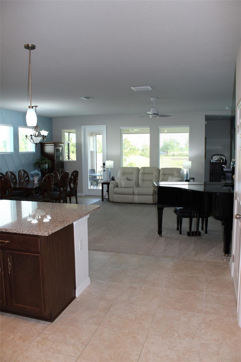 Image 12 of 24 For 8009 Trimbelle Terrace