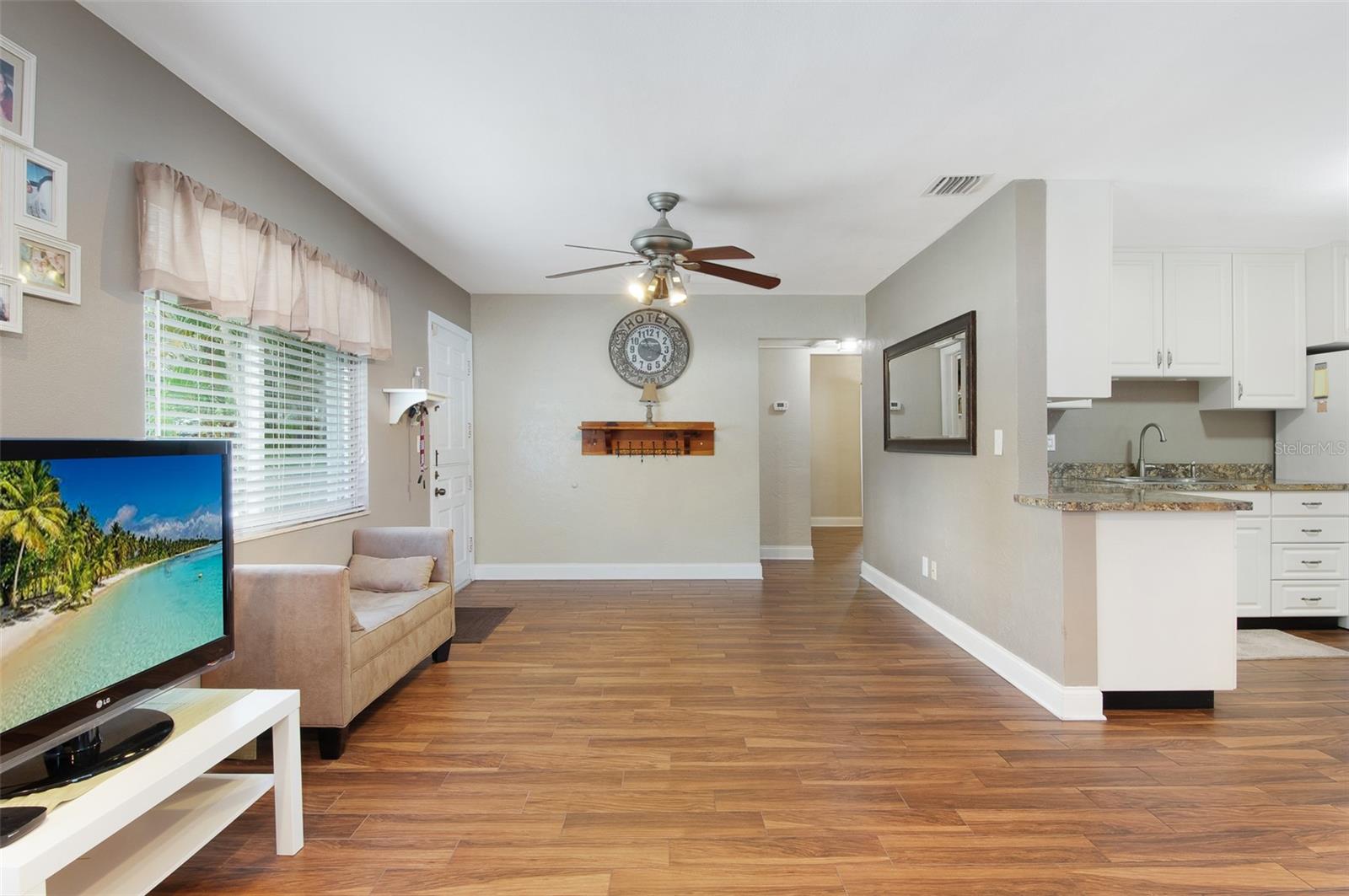 Image 10 of 25 For 1722 48th Avenue N