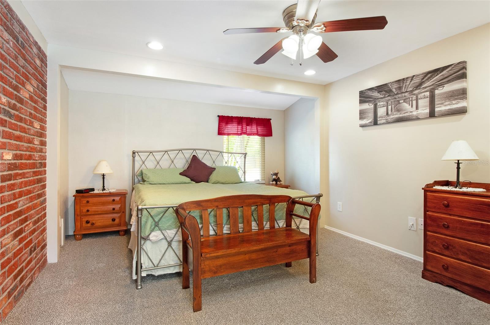 Image 13 of 25 For 1722 48th Avenue N