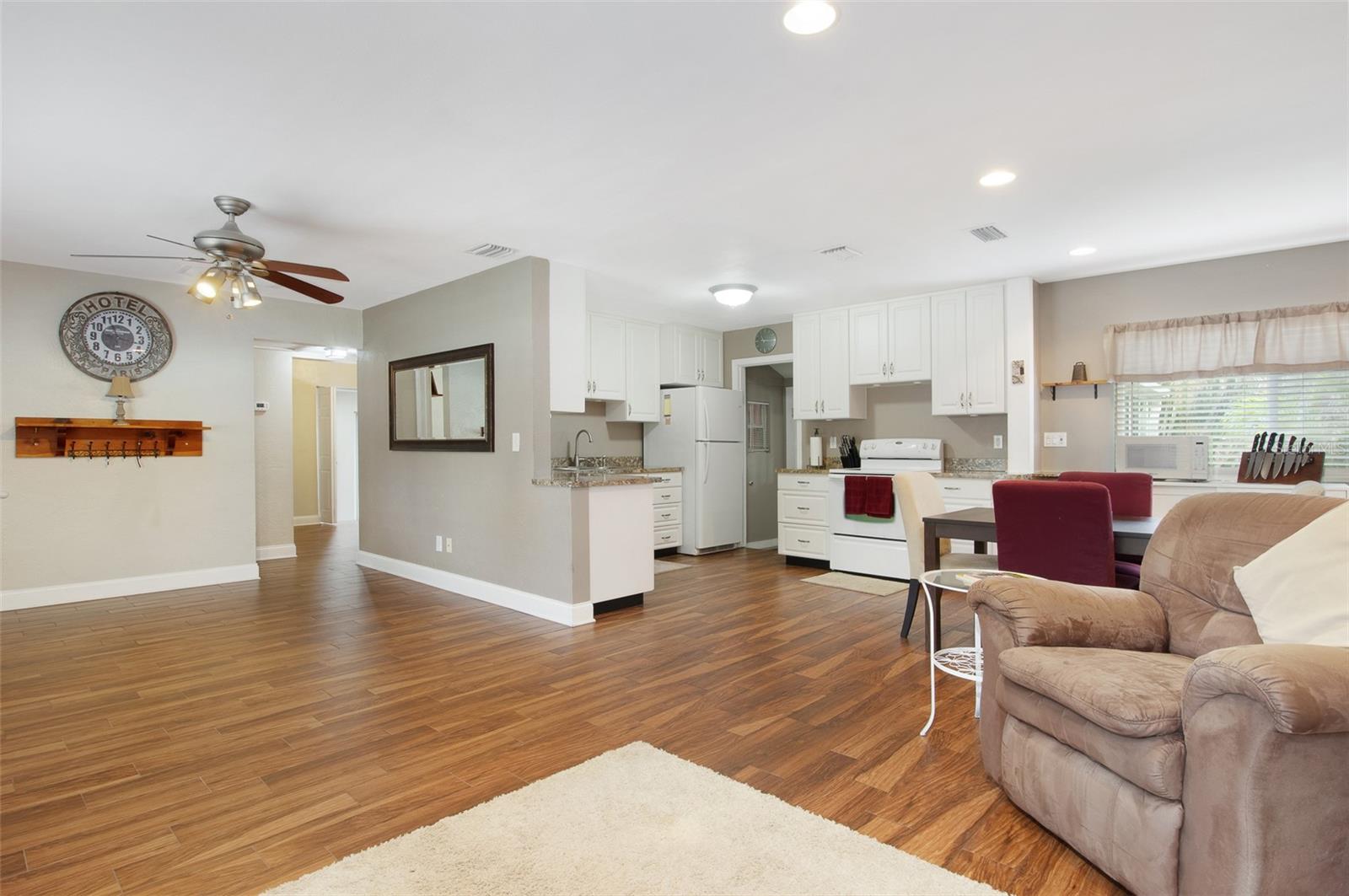 Image 9 of 25 For 1722 48th Avenue N