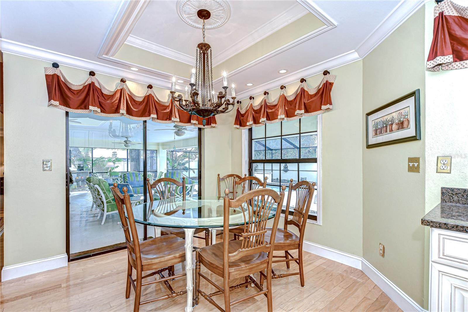 Image 13 of 45 For 124 Barrington Drive
