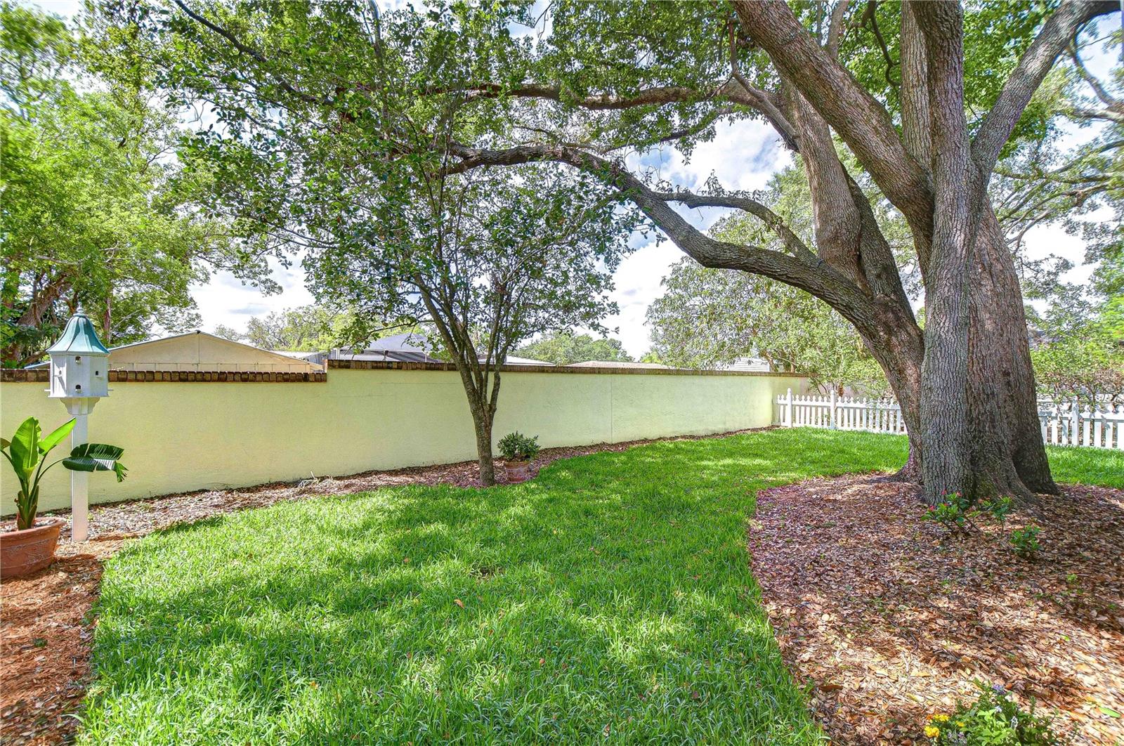 Image 39 of 45 For 124 Barrington Drive