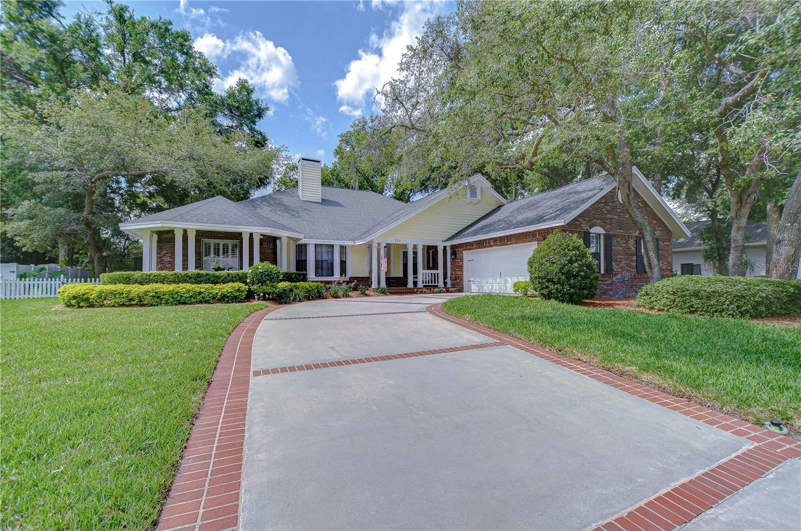 Image 42 of 45 For 124 Barrington Drive