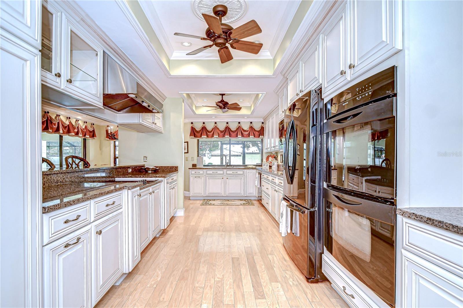 Image 9 of 45 For 124 Barrington Drive